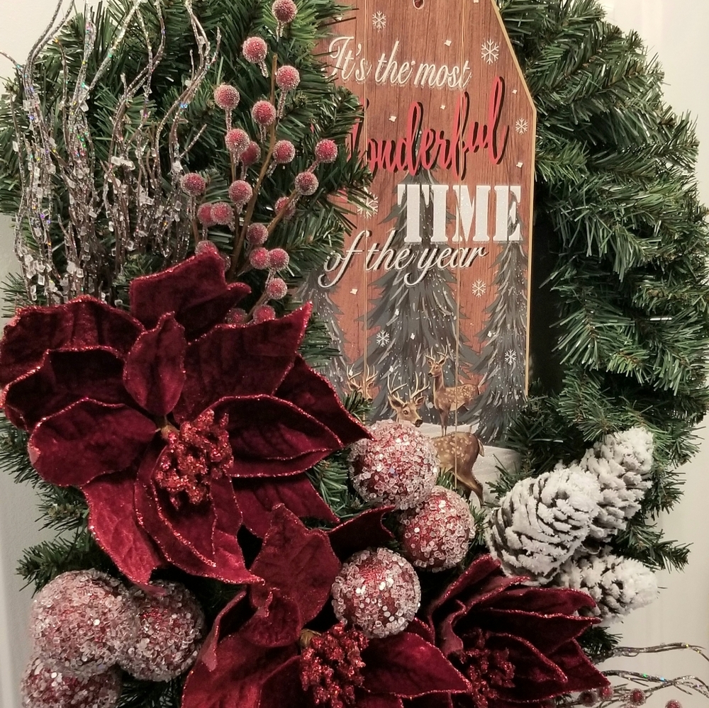 Christmas Wreath - Picture 2 of 3